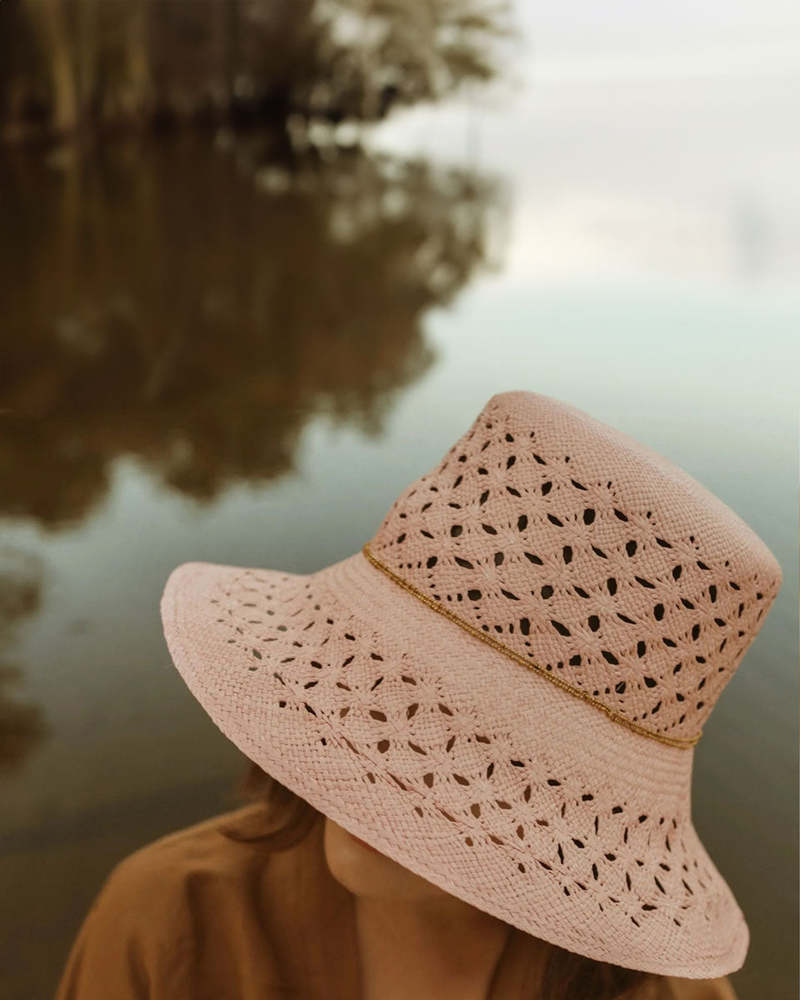 100% authentic Freya Carnation Hat Peach Garmentory