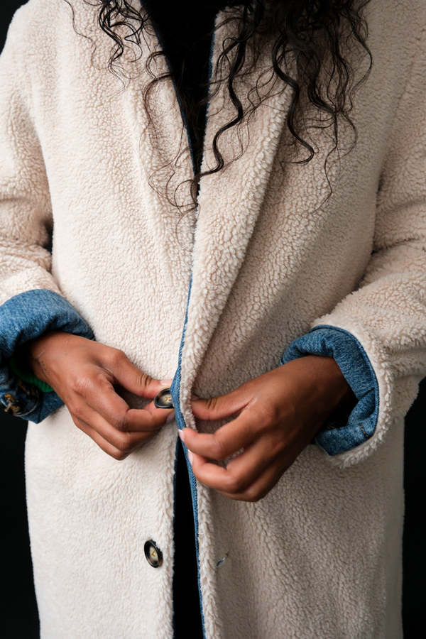 Still Here New York SHERPA DIMES COAT - CLASSIC BLUE