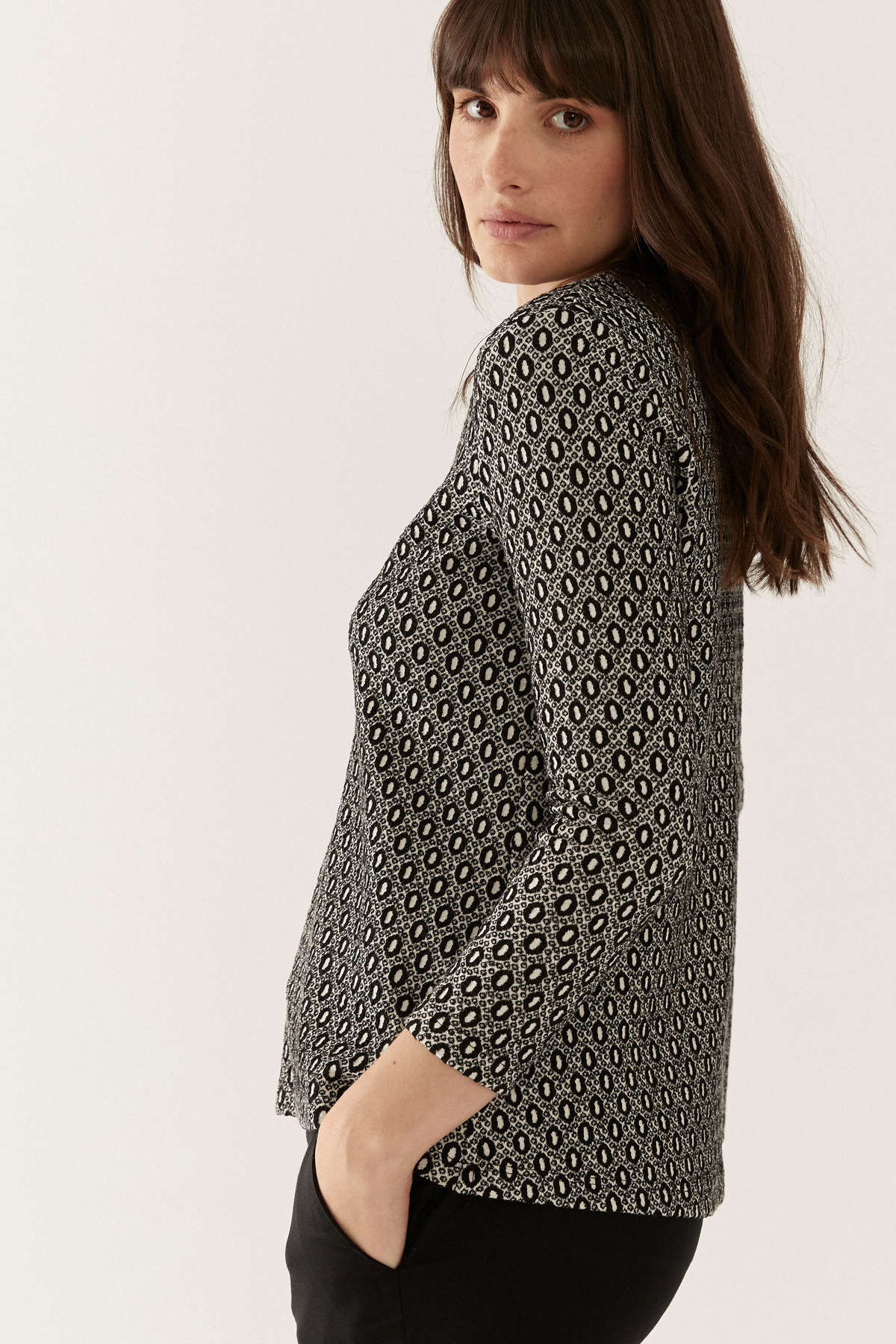 Lindsay Nicholas New York Viscose Crew Neck - Cream Casino  - Image 7 of 10