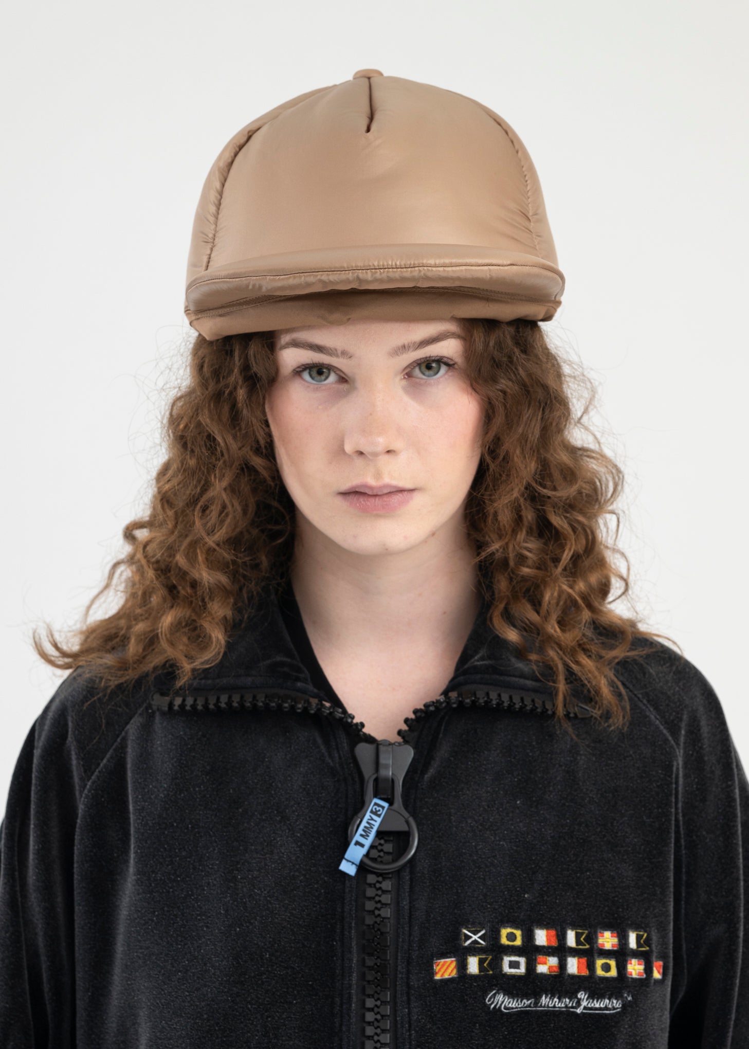 Beige-Pufer-Cap-20231108144142