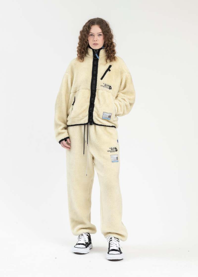 GHETTO ANGEL CROPPED BOA JACKET WHITE GHETTO ANGEL CROPPED BOA JACKET WHITE