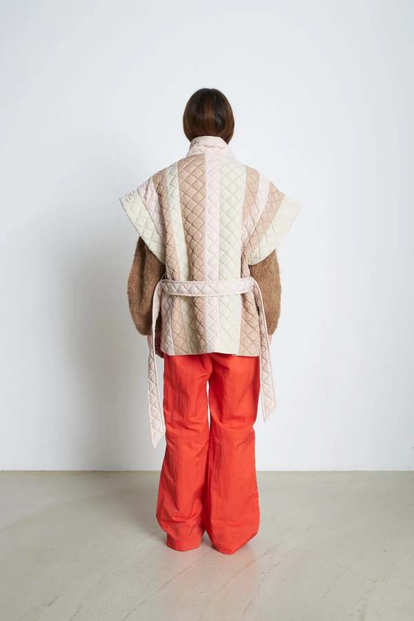 stella nova Quilted Waistcoat - Nude
