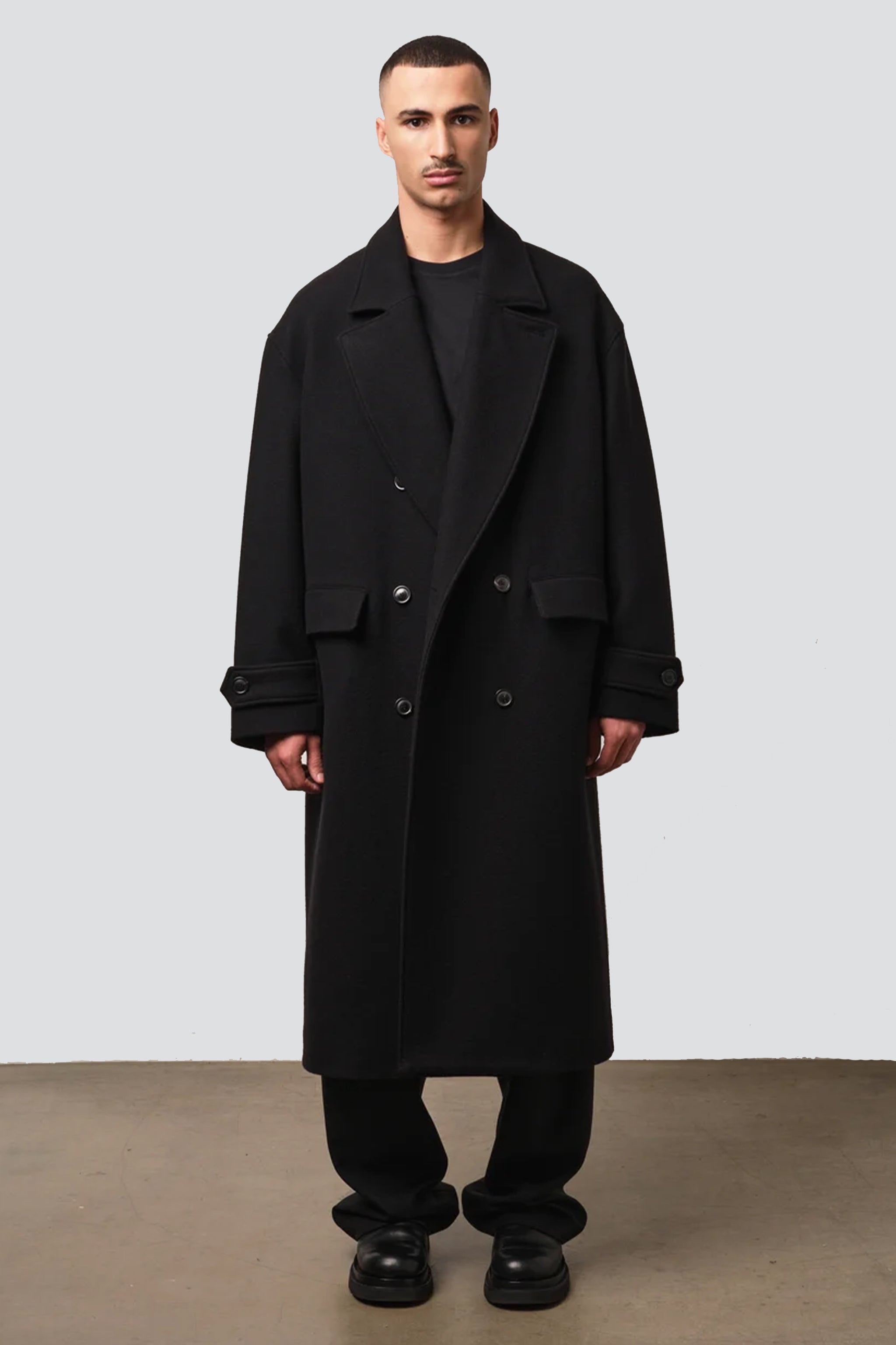 lownn over coat ブラック　46サイズ lownn over coat ブラック 46サイズ lownn Overcoat(Black Plain