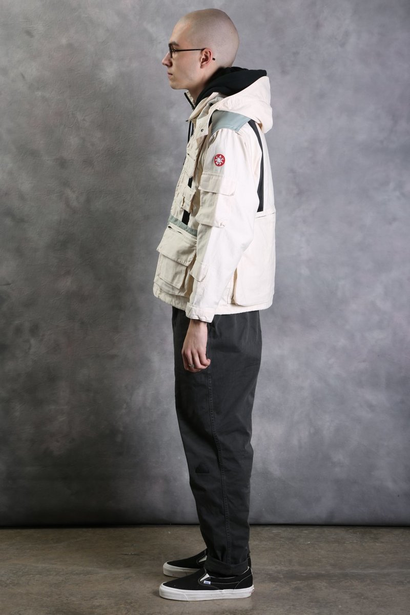 ジャケット・アウター C.E CAV EMPT CORRESPONDENT JACKET 18SS Cav Empt Releases Correspondent Utility Jacket | Hypebeast