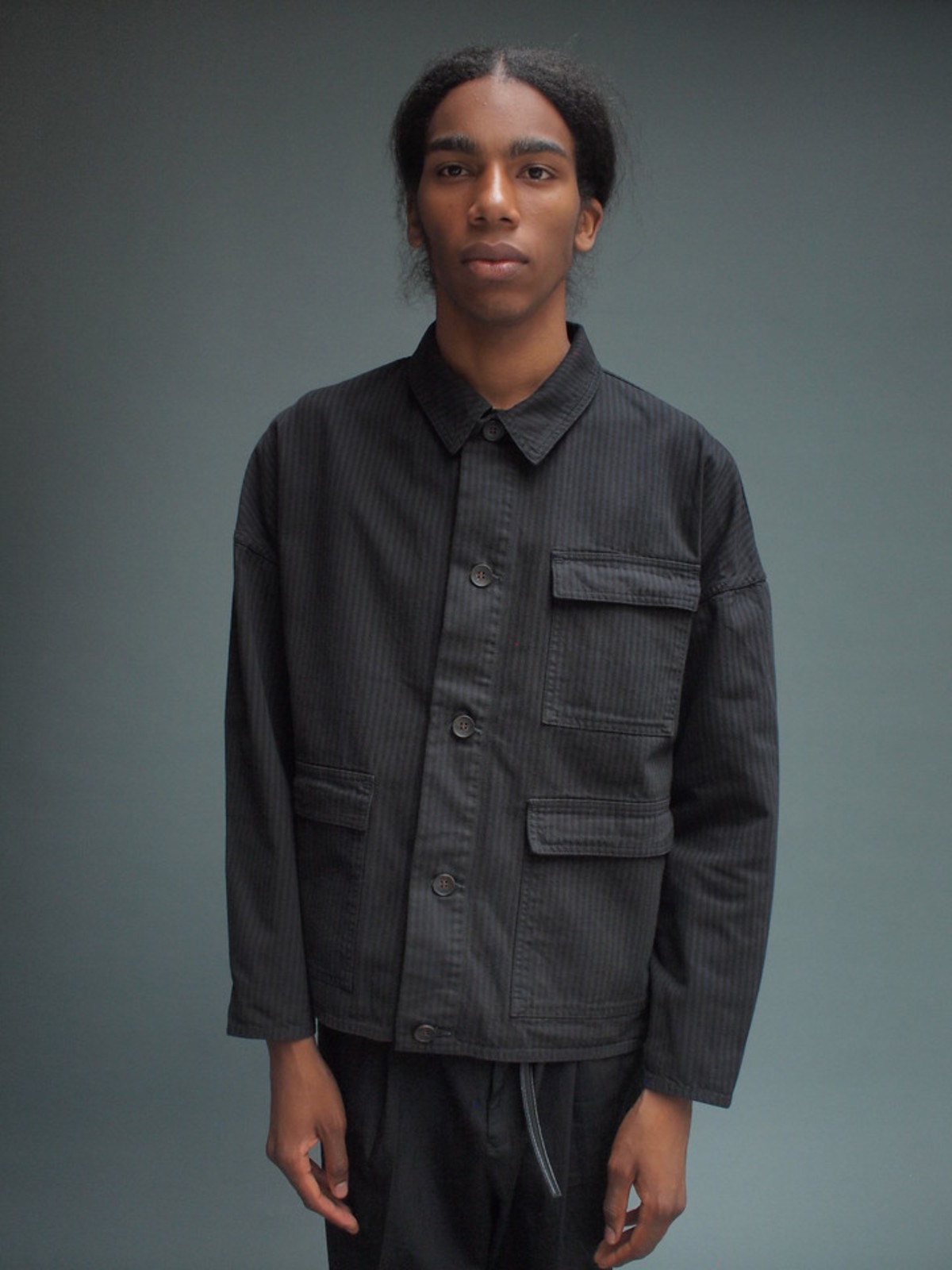THE MEDIUM STRIPED WASHED COTTON THREE POCKET JACKET - Image 2 of 4