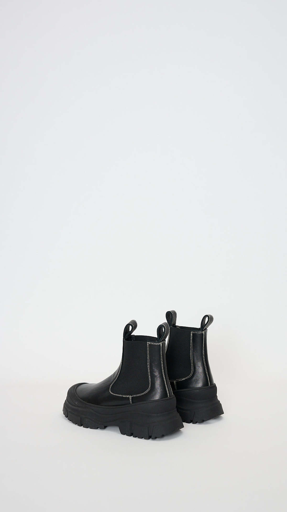 【関税込み】Sofie D'Hoore ブラック Fabulous チェルシーブーツ Black Fabulous Chelsea Boots by Sofie D'Hoore on Sale