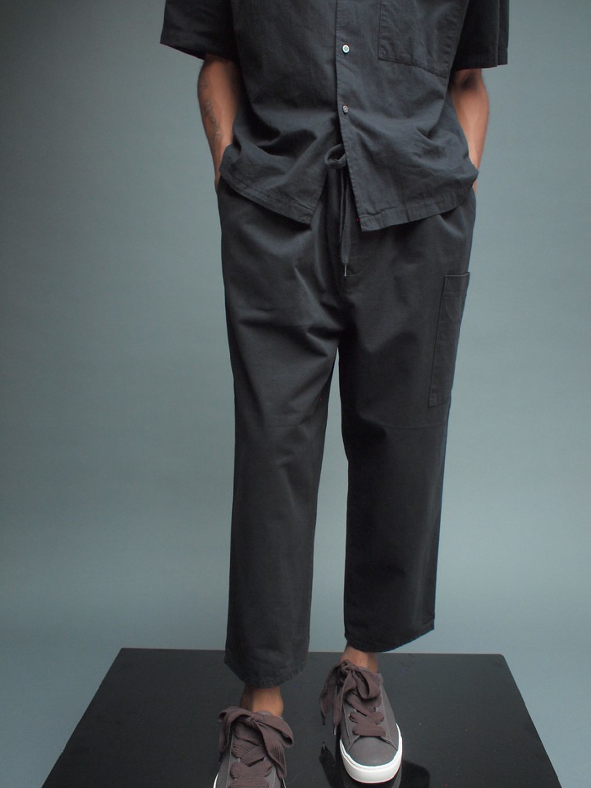 THE WASHED COTTON SIDE POCKET PANT - Image 2 of 4