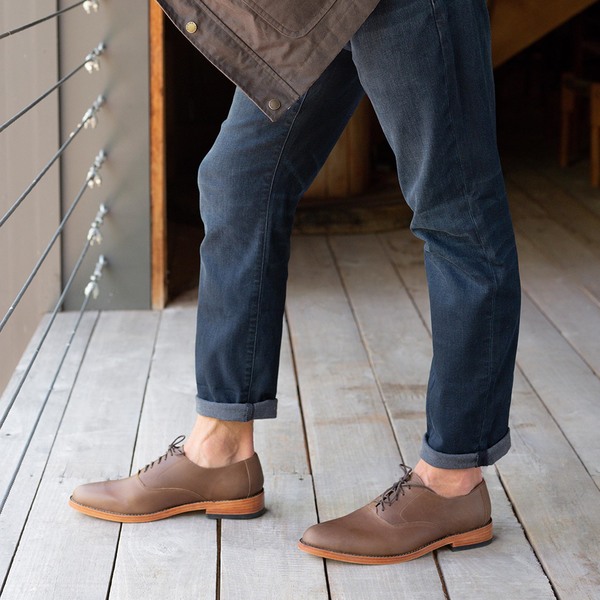Everyday Oxford Brown | Garmentory display picture 1