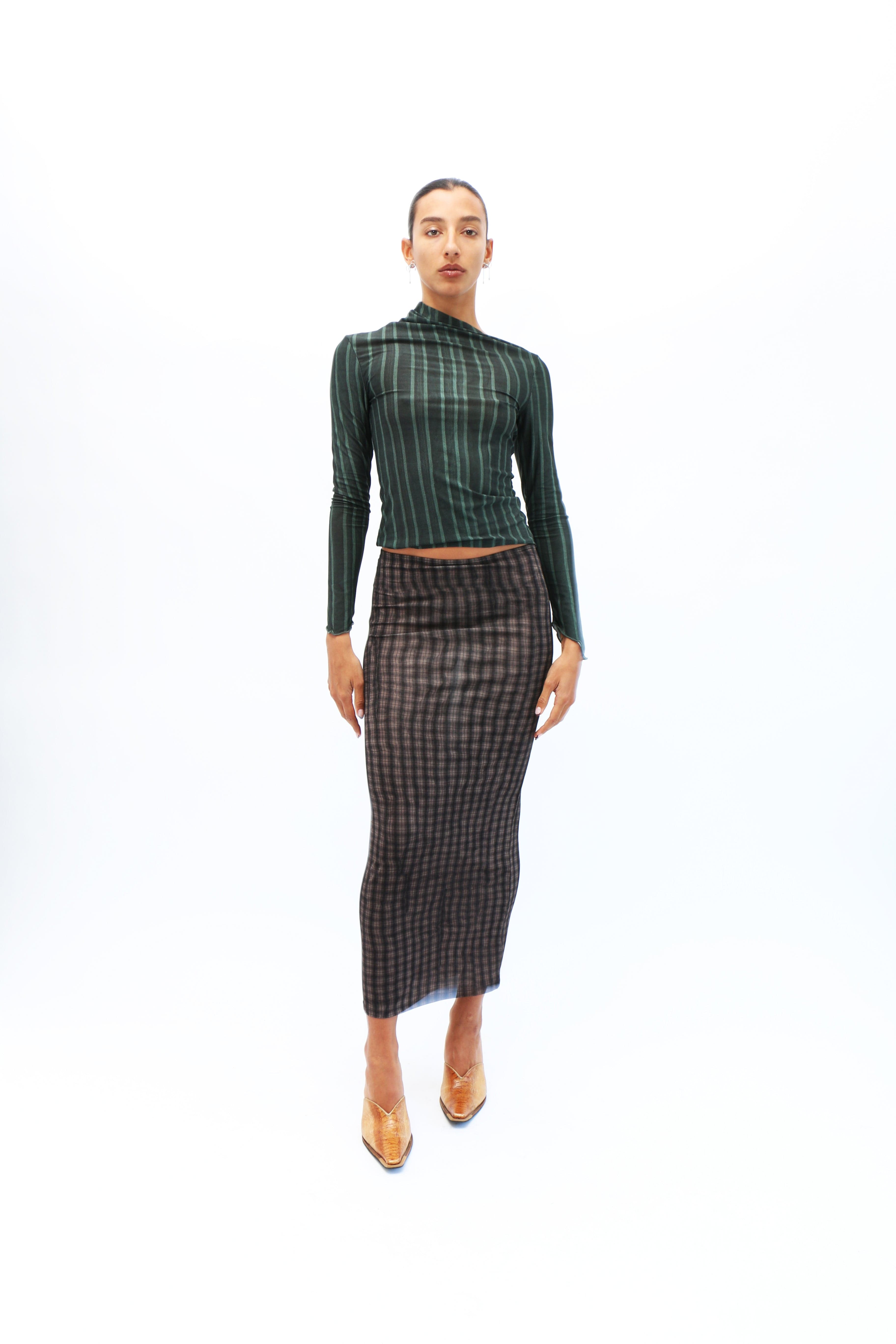 paloma wool ストレッチニット ベアトップ 黒と白のチェック柄 paloma wool ストレッチニット ベアトップ 黒と白のチェック柄