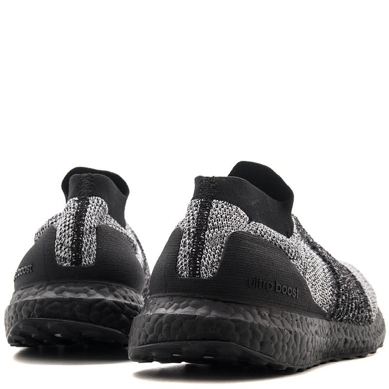ultraboost laceless core black