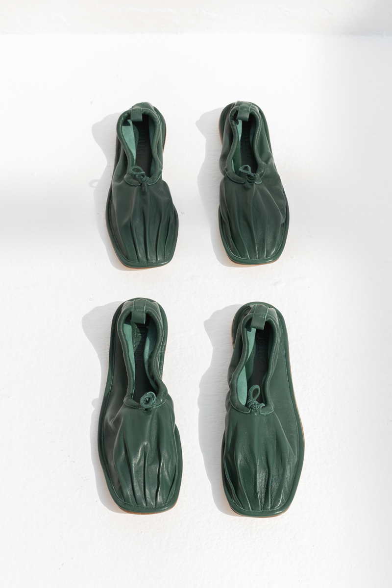 【HEREU】PUNTERA SUPPLE SHINY Pleated-Toe Pump PUNTERA SUPPLE SHINY - Pleated-Toe Pump – Hereu Studio