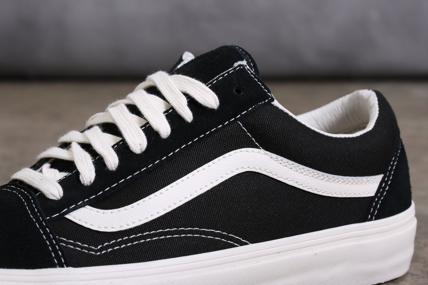 vans vault og old skool lx