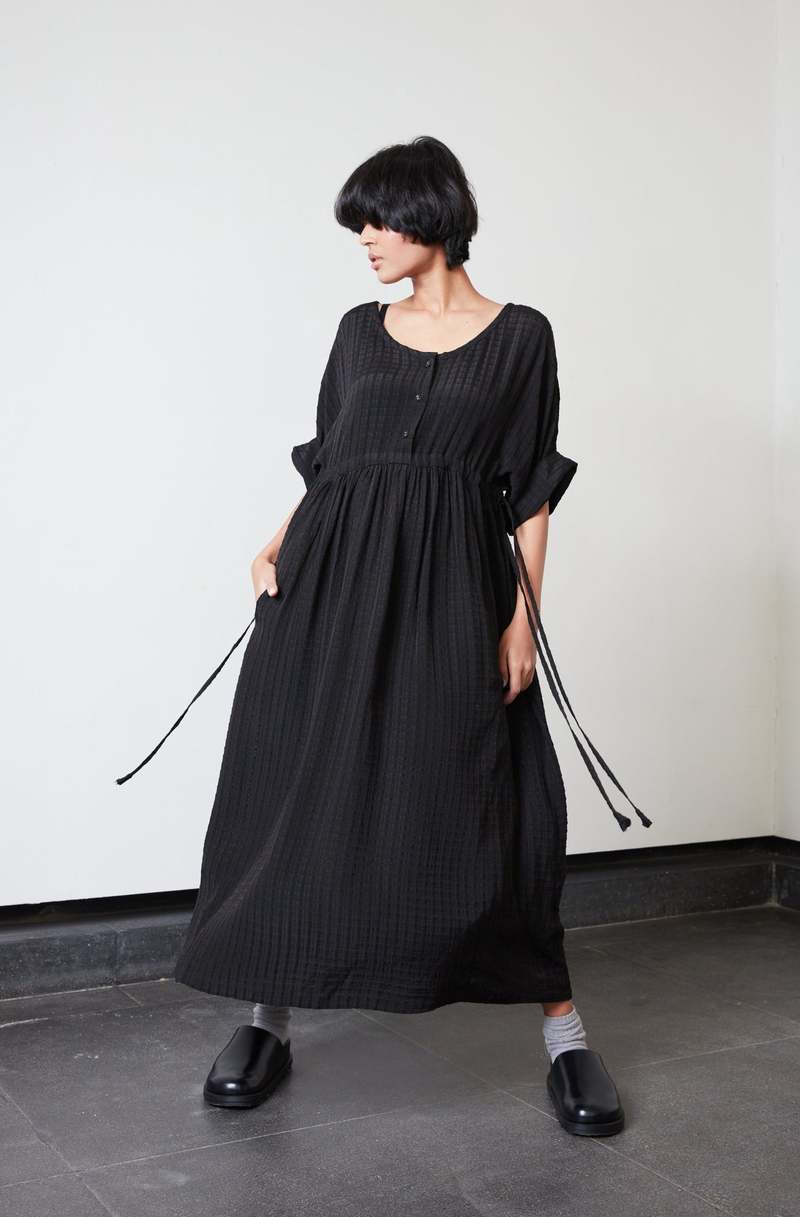 RUJUTA SHETH Blythe Dress - Black Puckered Chex RUJUTA SHETH Blythe Dress - Black Puckered Chex
