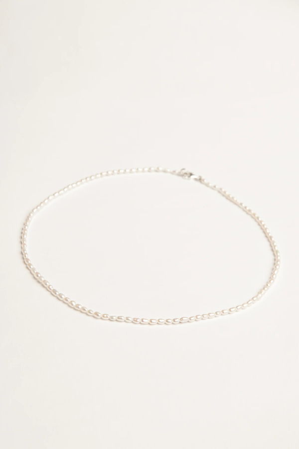 Sarah Bijoux Mini Freshwater Pearl Necklace - Pearl