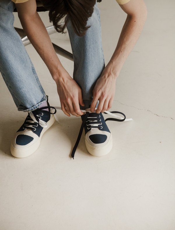 Sunnei Sneaker - Off White/Navy