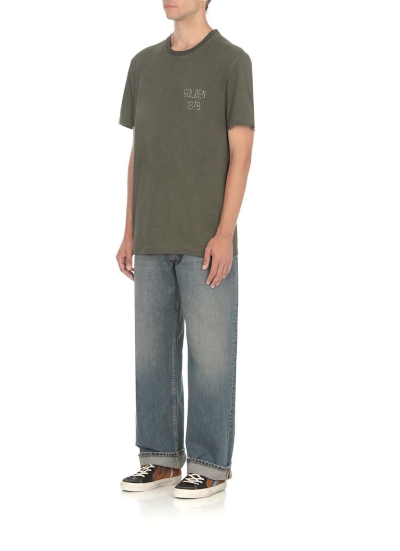 Tシャツ・カットソー GOLDEN GOOSE Men T Shirts GMP01220P000671 35479 GREEN Men's olive green T-shirt with Golden lettering