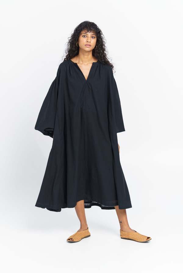 World of Crow Free flowing midi dress