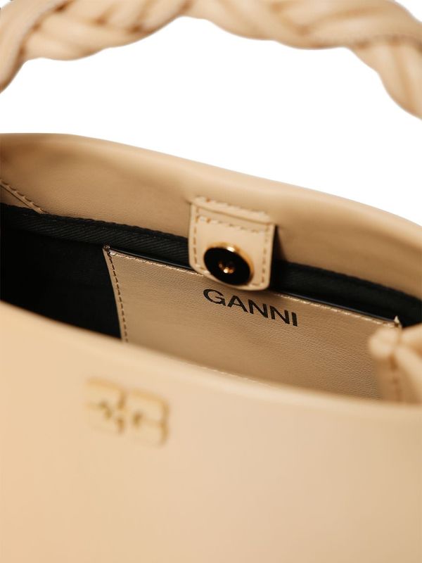 GANNI ベージュ クラッチバッグ ガニー GANNI ハンドバッグ ショルダーバッグ ブーバッグミニ 2WAY