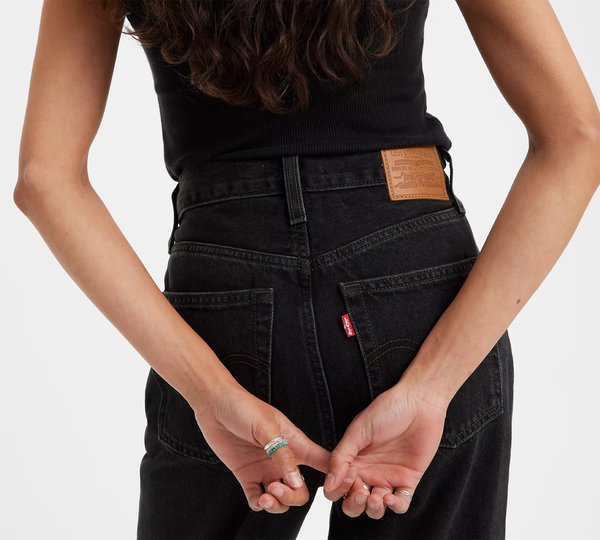 Levi's Ribcage Ribcage Wide Leg Rosie Posie - Black Levi's Ribcage Ribcage Wide Leg Rosie Posie - Black