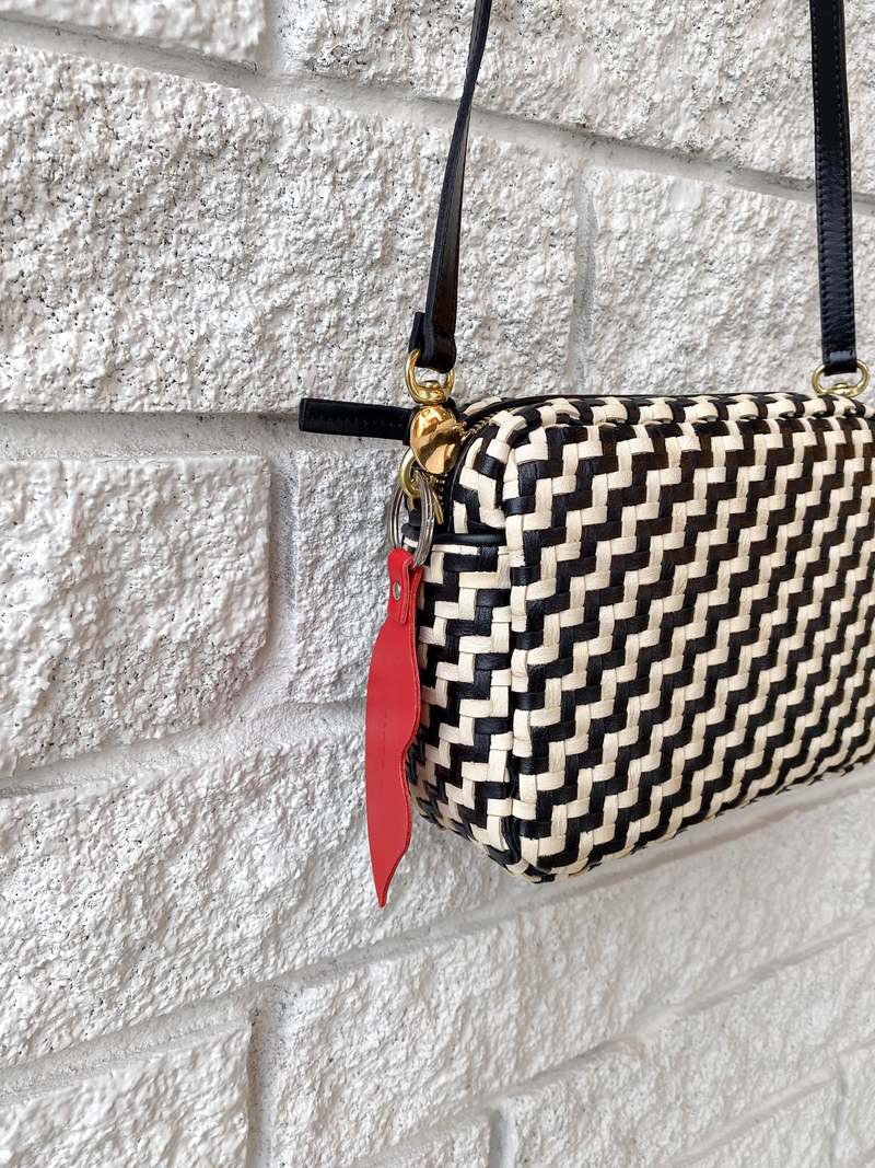 【Clare V. 】Lips Fob バッグチャーム Lips Fob – Clare V.