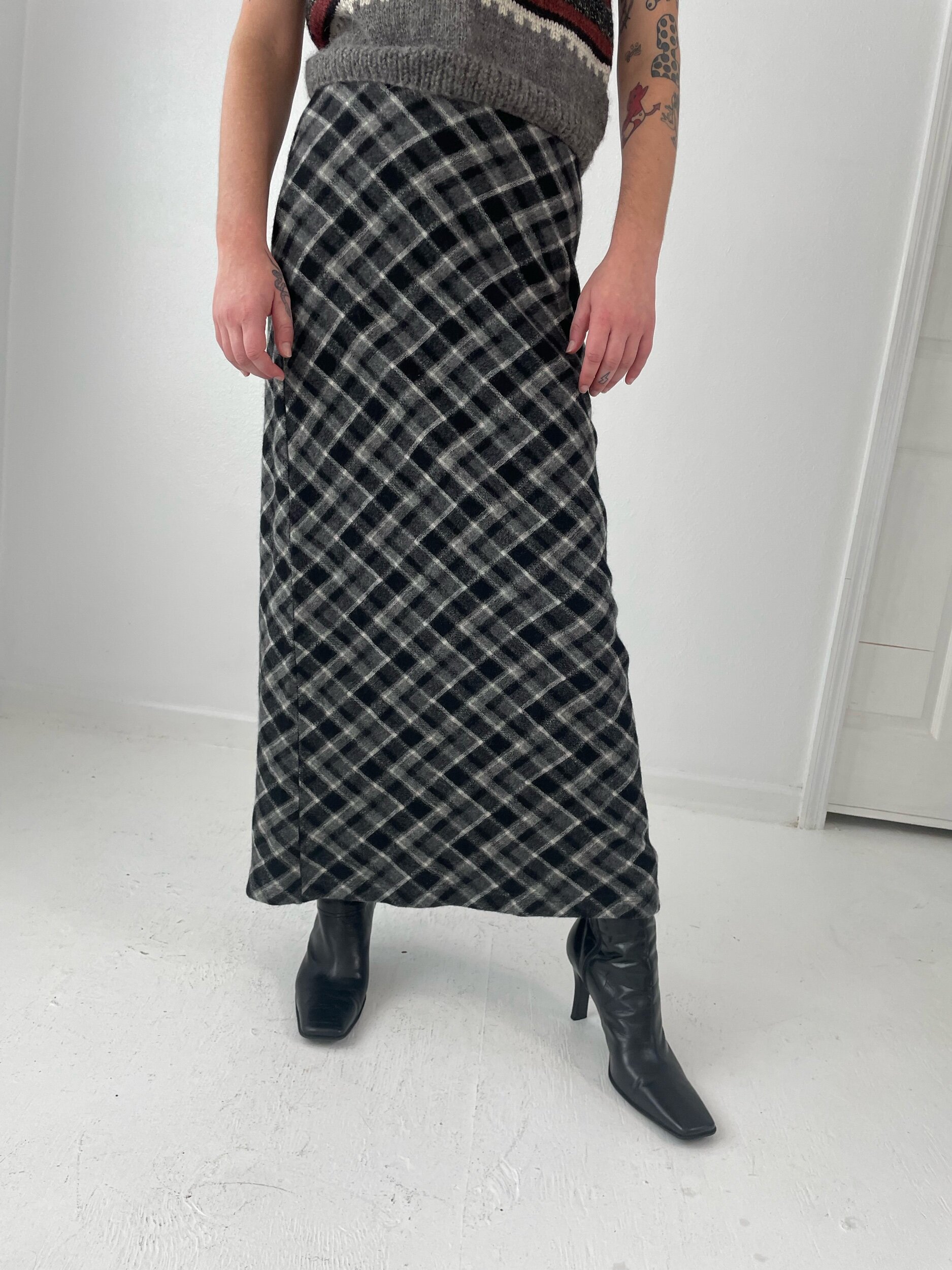 Eddie bauer 2024 wool plaid skirt