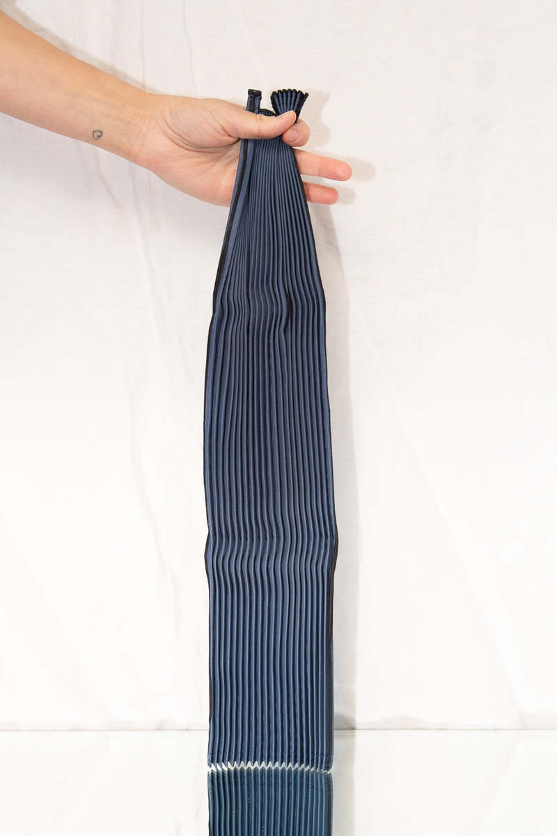 WOLF & GYPSY VINTAGE Pleco Pleated Bag - Navy