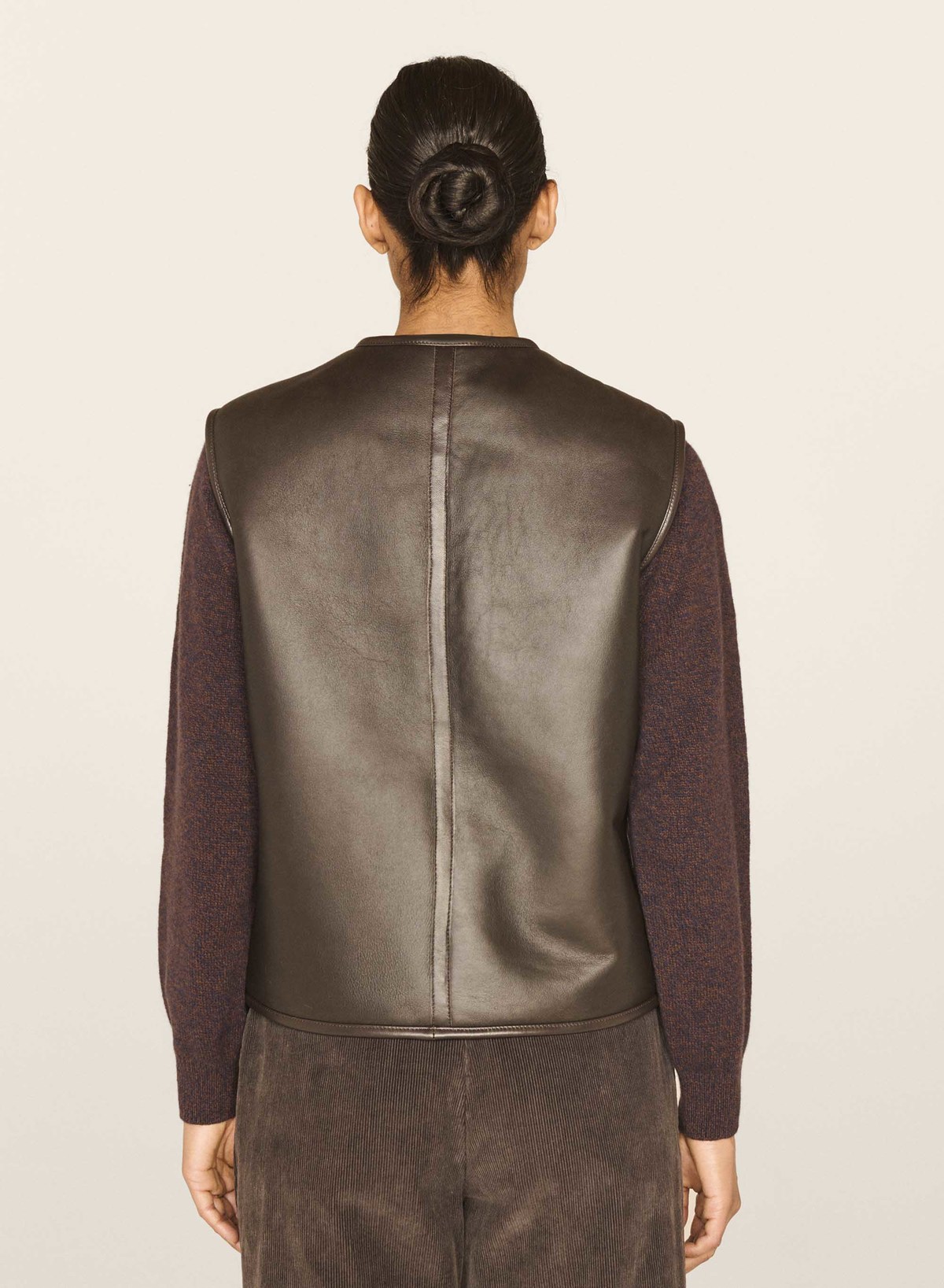 【Yua...さん専用】elu. Back yoke double gilet Back yoke double gilet MARIE (tweed)-Black | elu