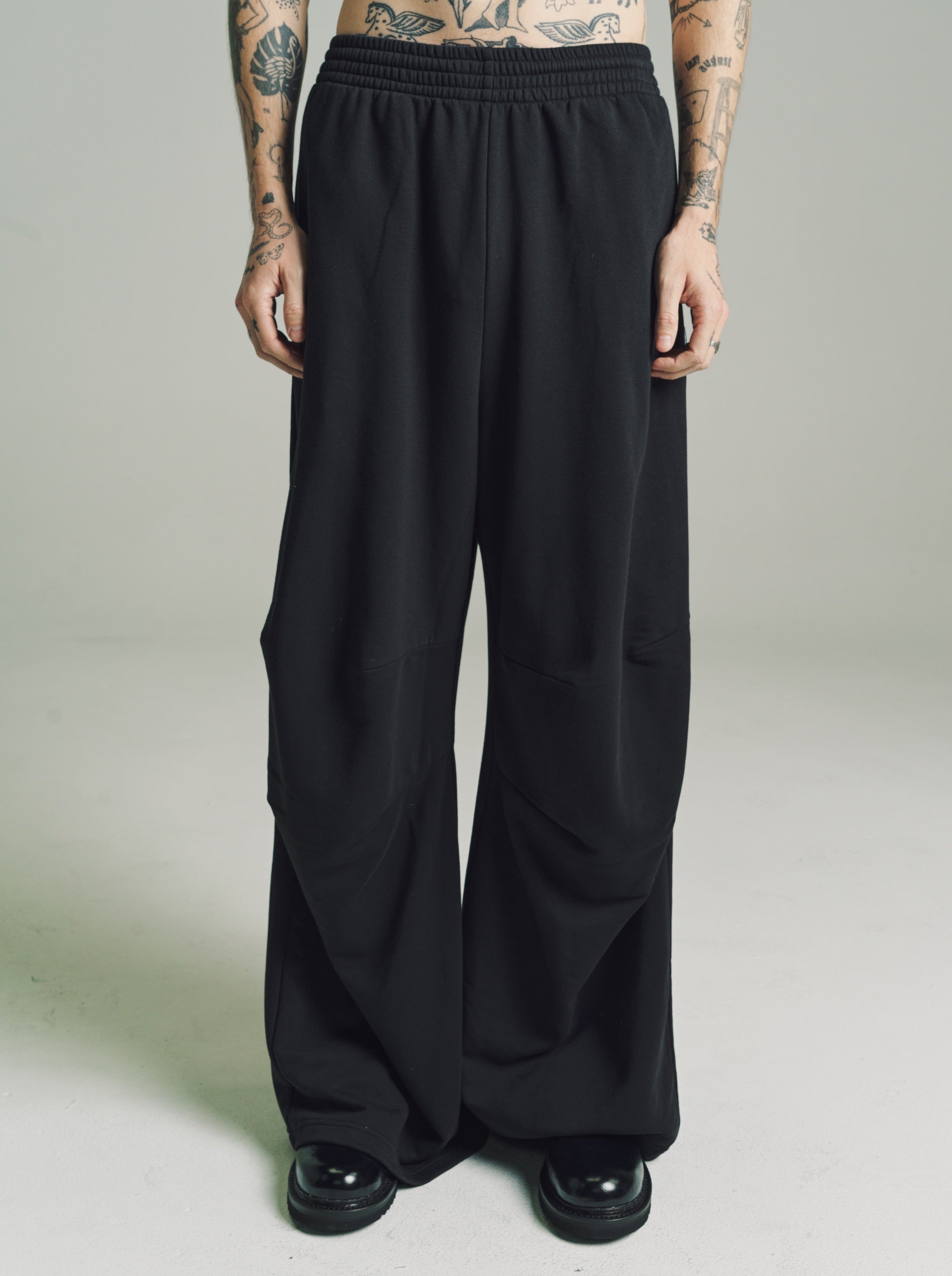 (関税・送料込)MM6 Maison Margiela Sweat trousers MM6 Maison Margiela Sweatpants with stitching on the legs