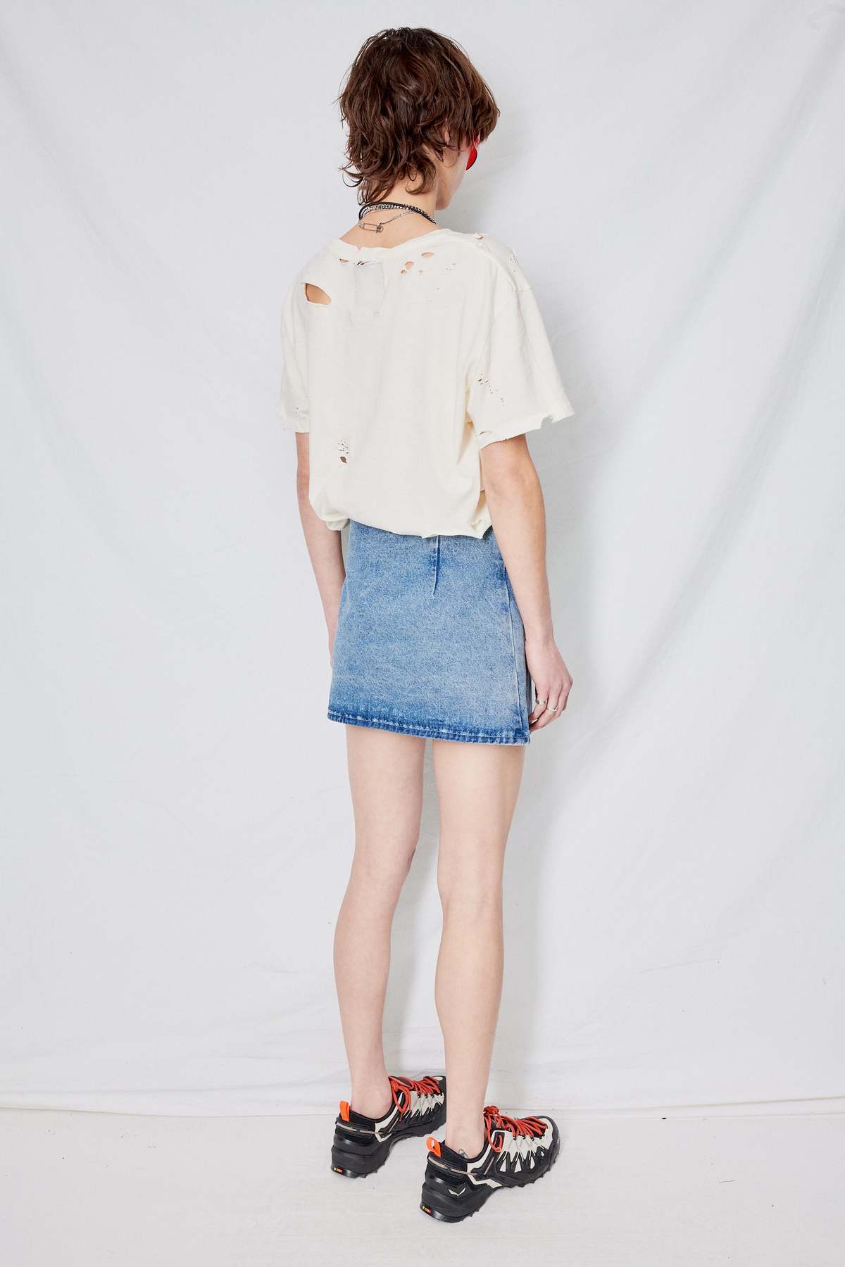 Light Wash Distress Mini Skirt (L)