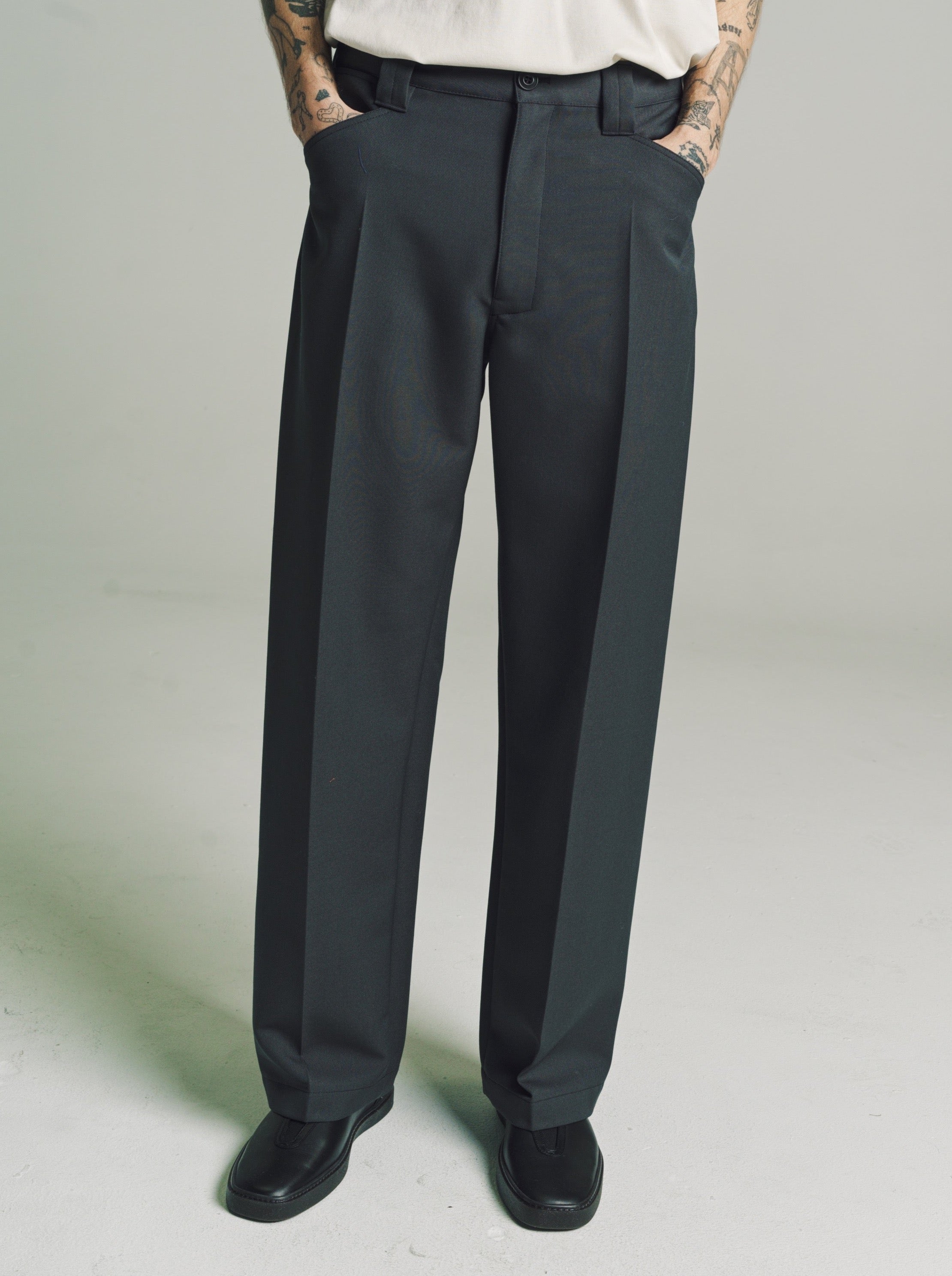 パンツ LEMAIRE wool slacks 19aw Lemaire Wool Straight Pants - Dark Grey | Garmentory