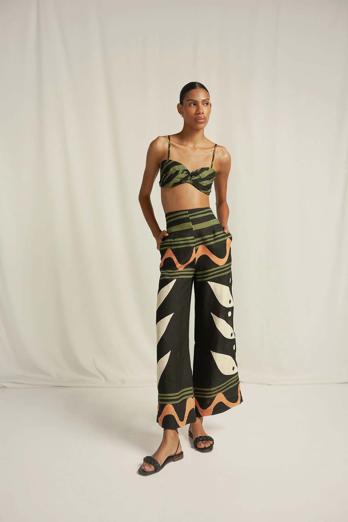 CALA DE LA CRUZ Toya Pants - Lotus - Image 3 of 4