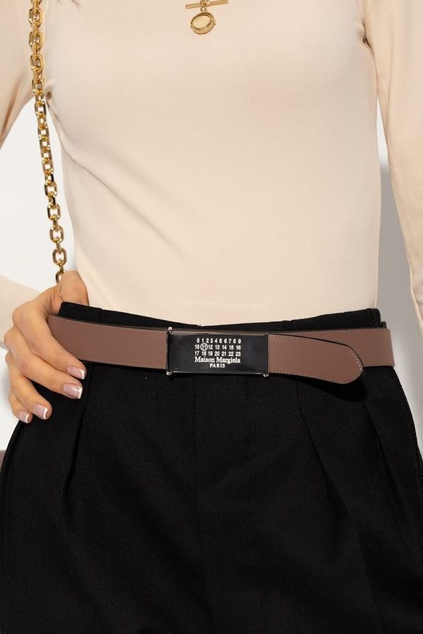 アクセサリーその他 MAISON MARGIELA NUMERIC LOGO REVERSIBLE BELT MM6 Maison Margiela Numeric Leather Belt | Black | FARFETCH