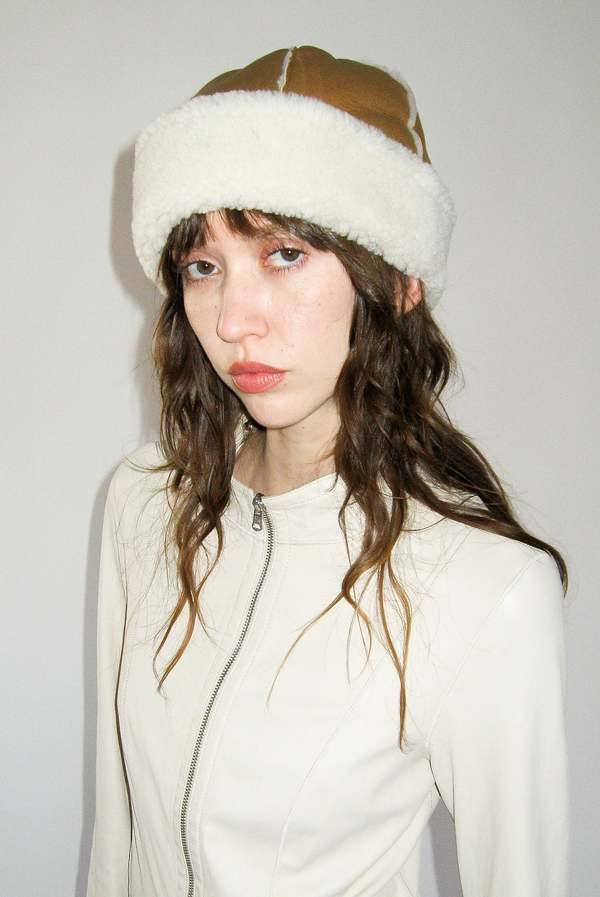 Nanaimo Hat in Brown/Cream Shearling | Garmentory display picture 3