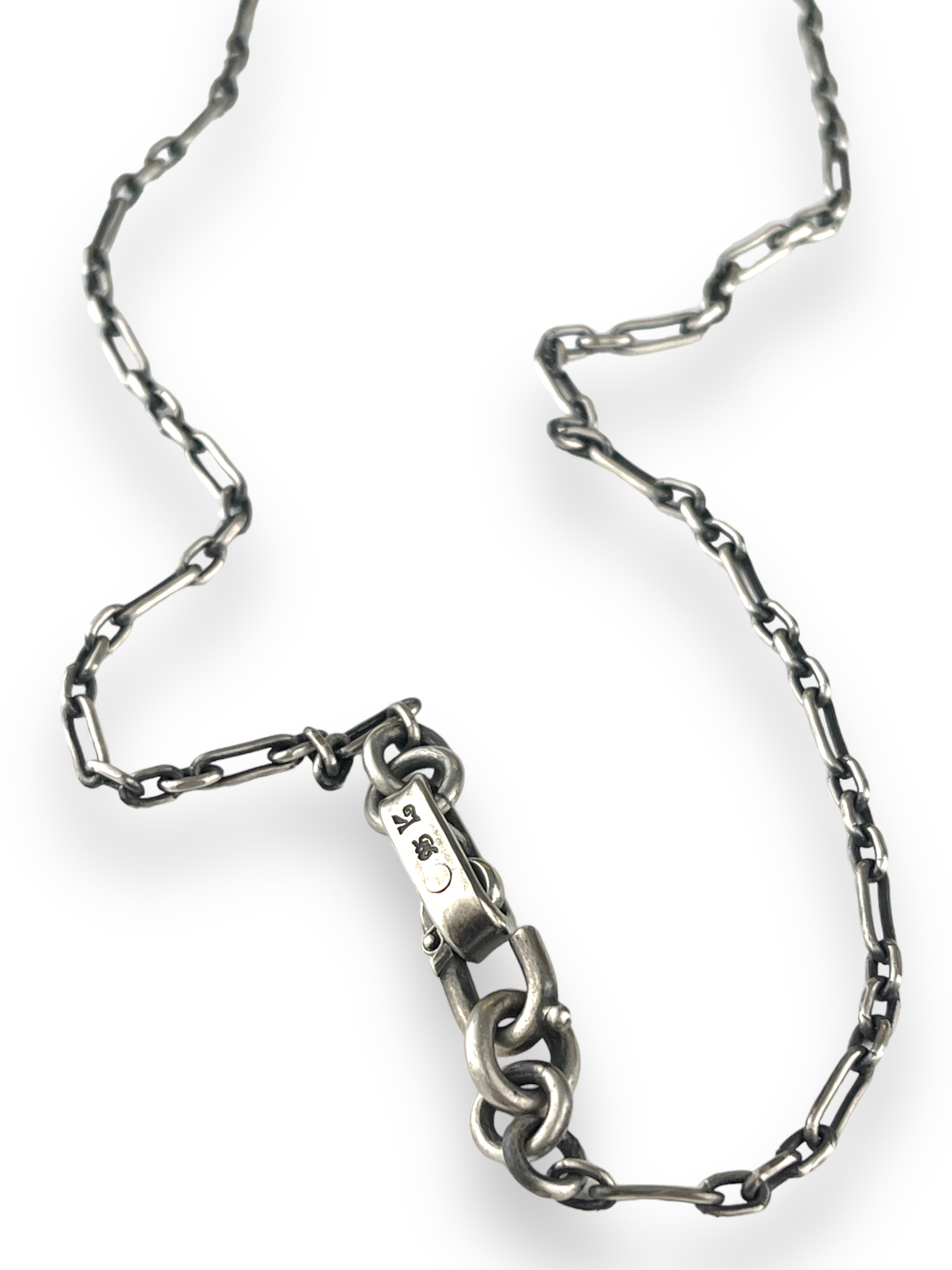 SQUEEZED-NECKLACE-