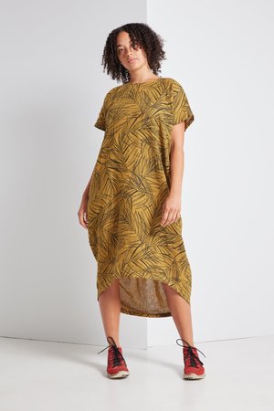Black Crane Pleated Cocoon Dress Black Crane Pleated Cocoon Dress