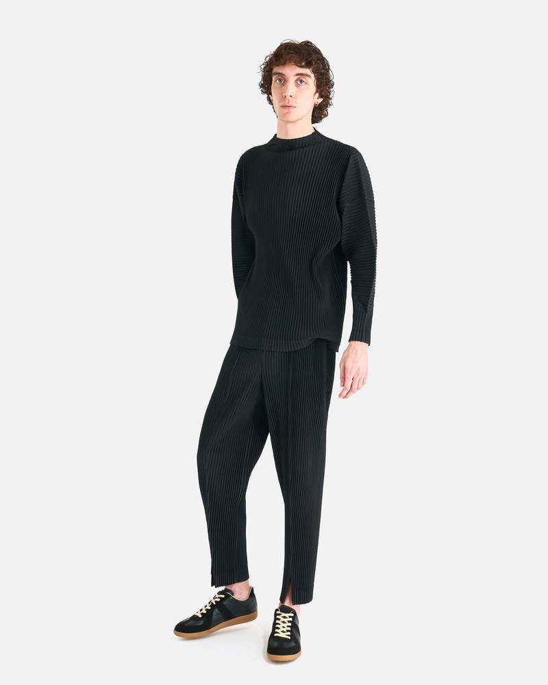 HOMME PLISSE ISSEY MIYAKE MC November Top - Black | Garmentory