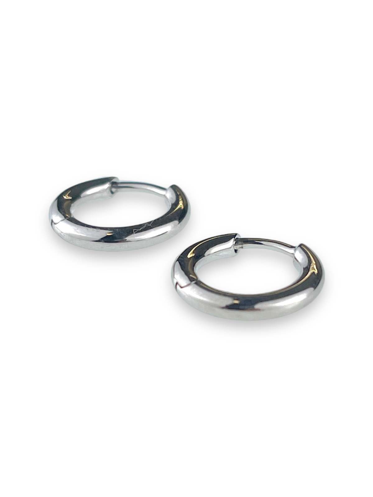 Tom Wood CLASSIC HOOPS - Silver | Garmentory