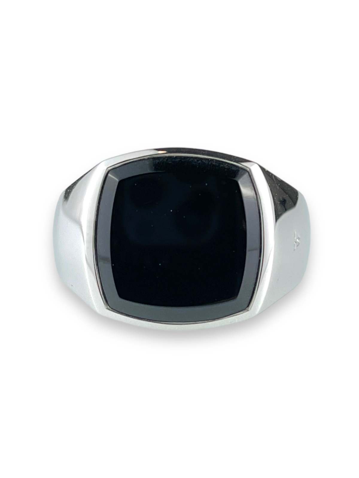 Tom Wood CUSHION POLISHED Ring - BLACK ONYX | Garmentory