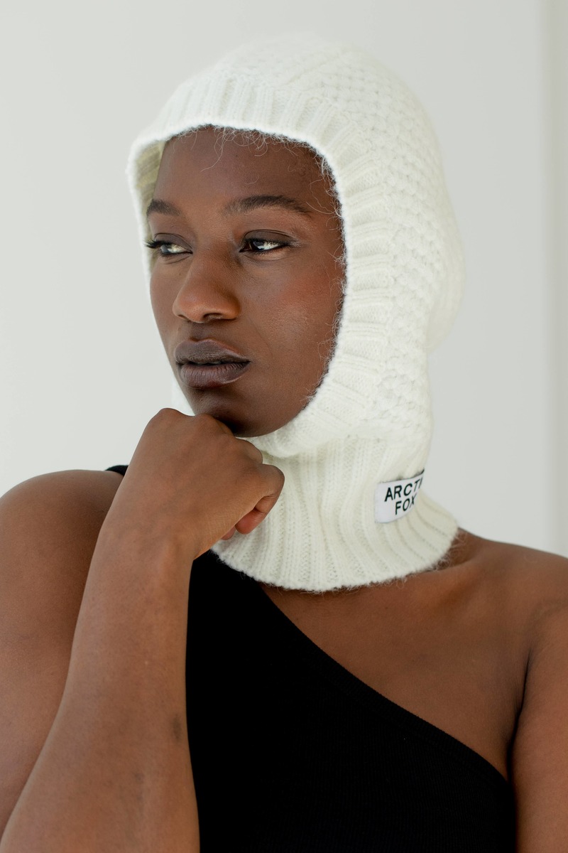 ARCTIC FOX & CO. The Alpaca Balaclava Fitted Hood - White