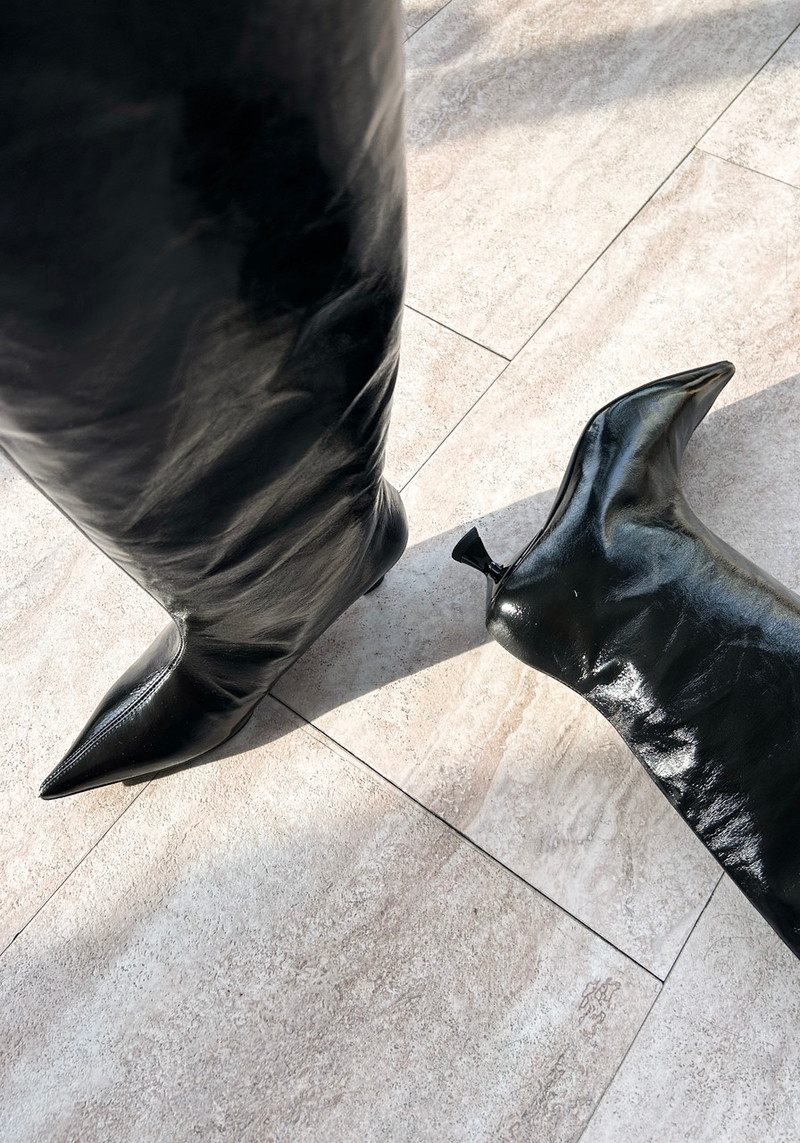 【関税＆送料込み】Ganni Black Naplack Slouchy Boot Black Black Soft Slouchy High Shaft Boots | GANNI US