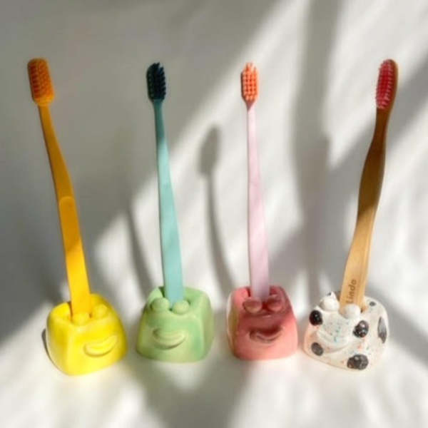 Alien Ceramics Toothbrush Holder | Garmentory
