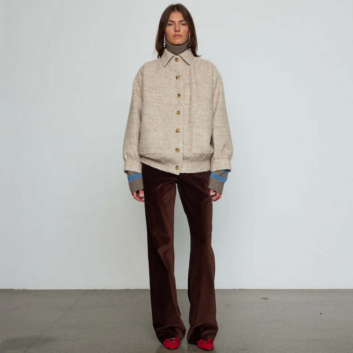 【関税込み】Caro Editions ベージュ Mimi ジャケット CARO EDITIONS Mimi Jacket - Stone | Garmentory