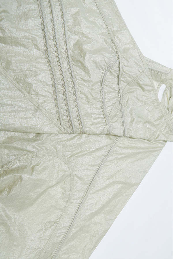 NUTEMPEROR Shy Project 013 Asymmetrical Nylon Short Sleeve Top 
