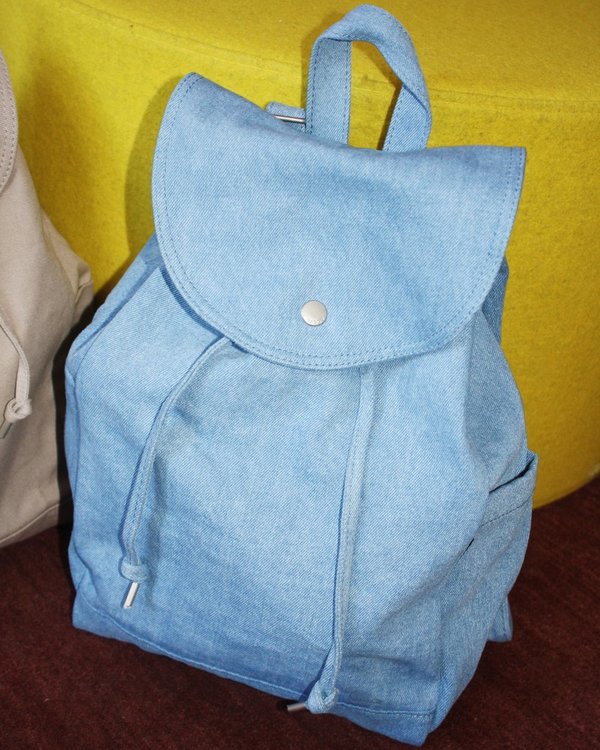 Baggu Canvas Drawstring Backpack Baggu Drawstring Backpack  display picture 1