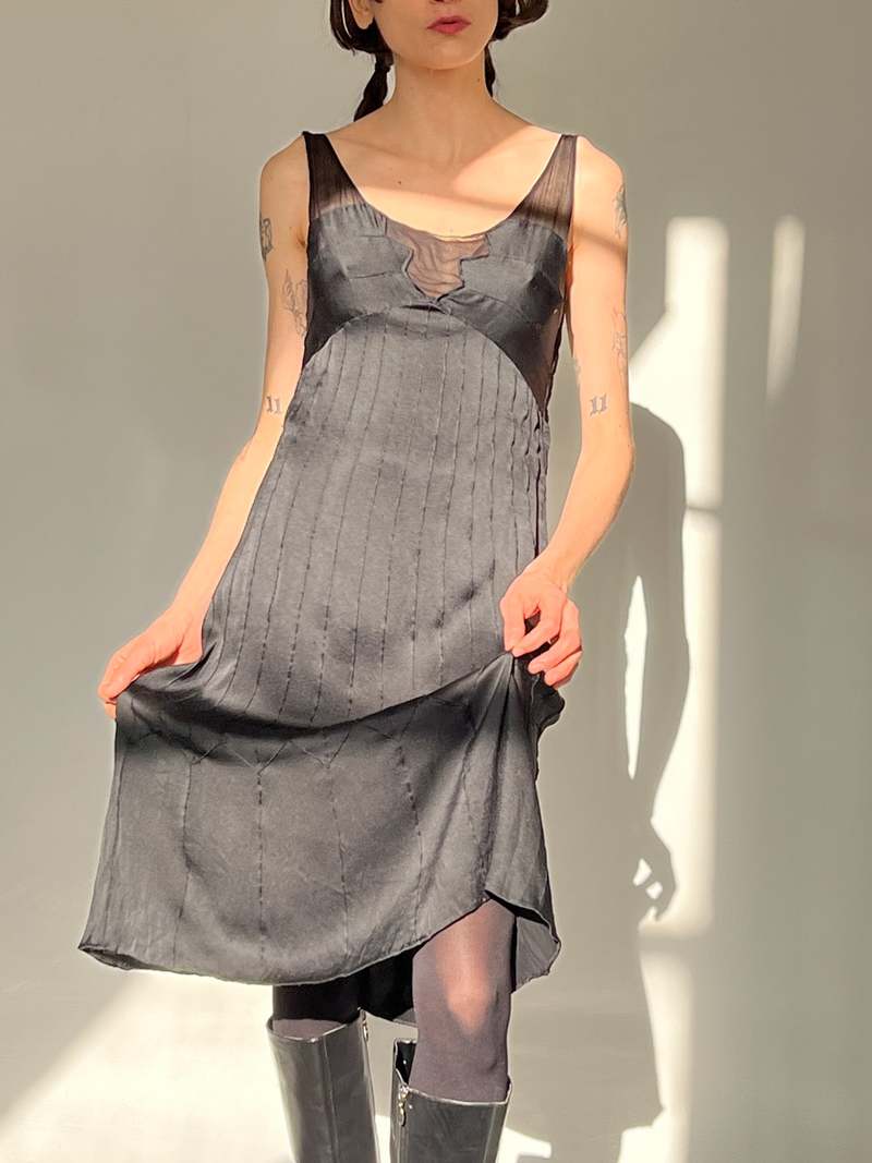 ワンピース A FERRETTI Woman Dress Black 04396625 555 Alberta Ferretti Pieced Silk Dress - Black | Garmentory