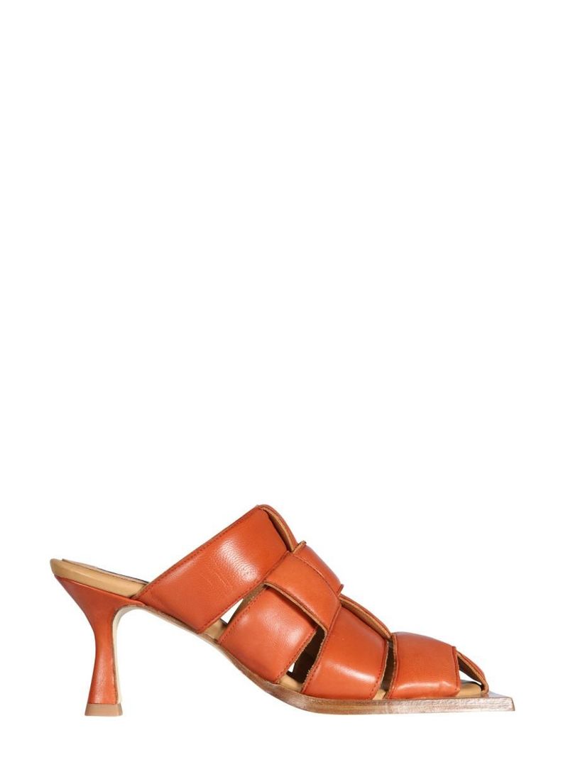 サンダル・ミュール miista SS22 MULE MAYTE BRICK SANDALS (MI_3729_BROWN) Miista Mule Mayte Brick Sandals | italist