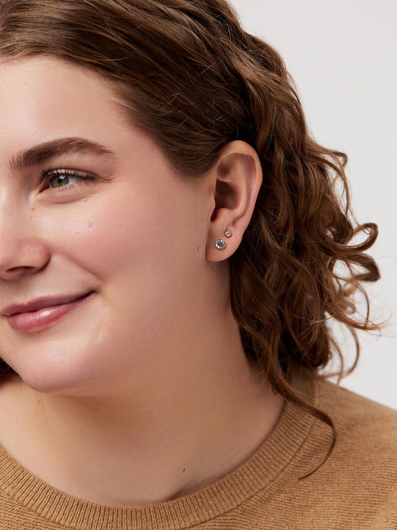 ana luisa アナルイサ ピアス 14K INVISIBLE SET STUDS SMALL Ana Luisa Gold Stud Earrings - Invisible Set Studs Small