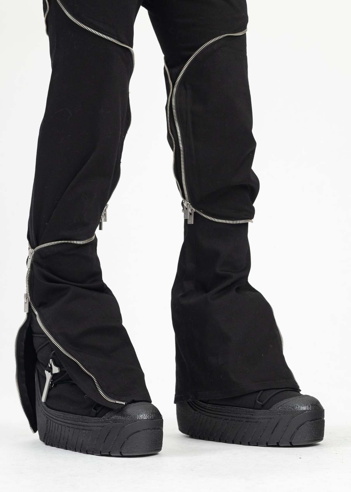 Heliot Emil ARUTILE DENIM TROUSER - BLACK | Garmentory 