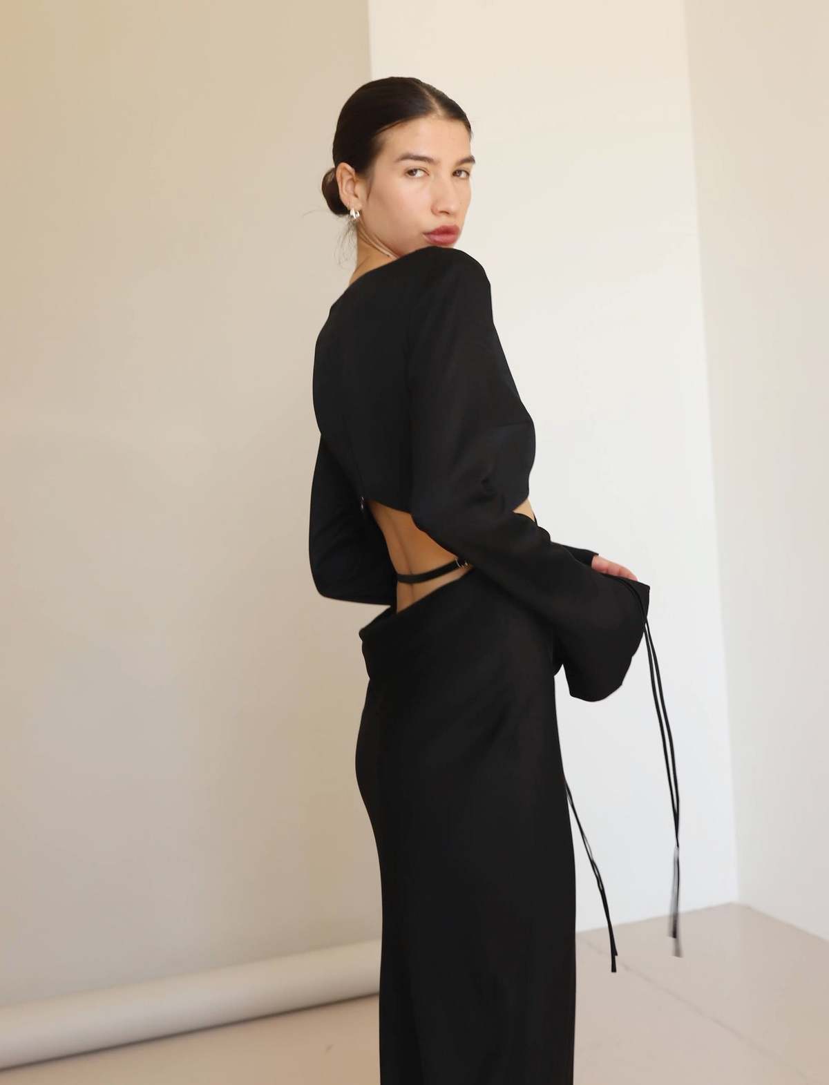 bec and bridge black wrap dress + Diamond Days L/S Maxi - Midweight slinky jersey textile Color:GLAZ Bridge camille maxi dress SMB2022 Alice + Olivia Size
