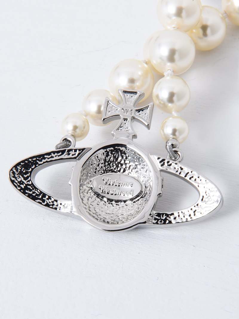 Vivienne Westwood ONE ROW PEARL BAS RELIEF - PLATINUM
